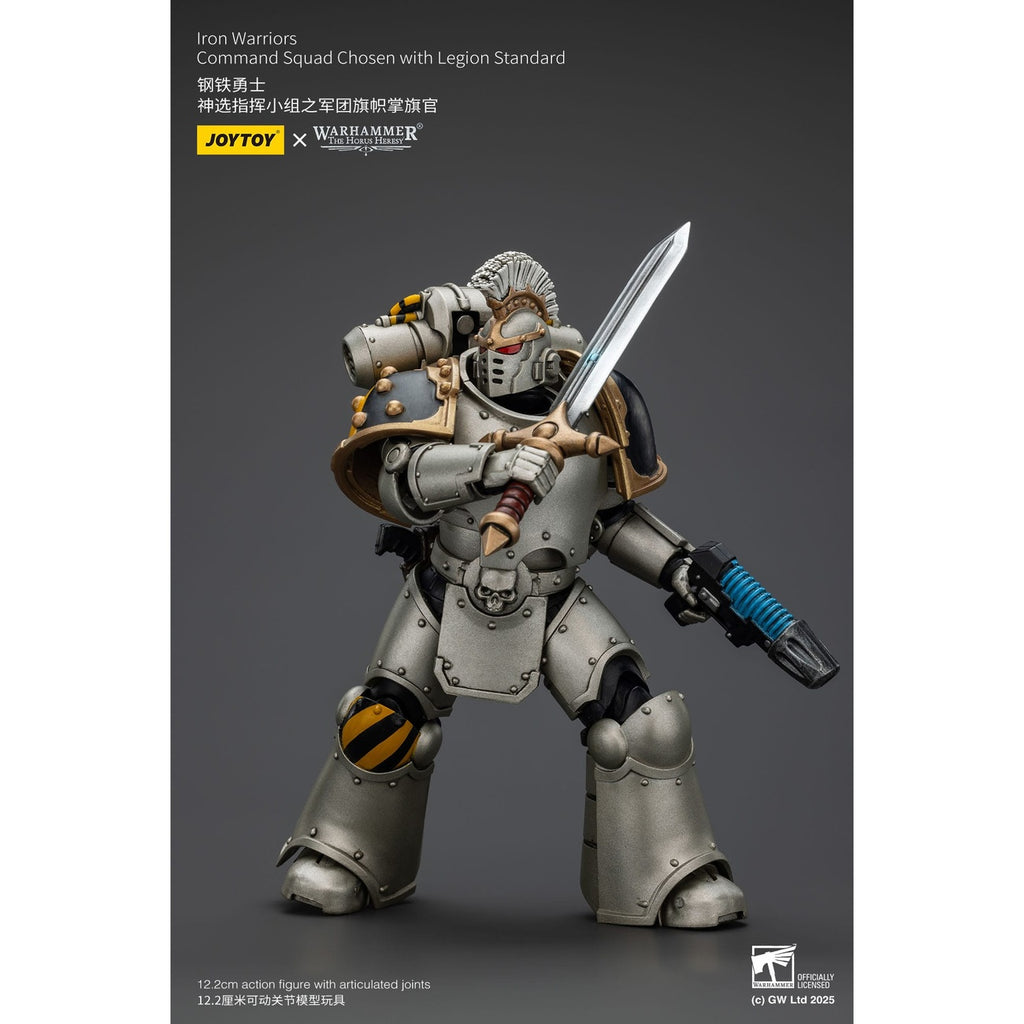 Imagen del producto Warhammer The Horus Heresy Figura de acción 1/18 Iron Warriors Command Squad Chosen con Legion Standard 12 cm
