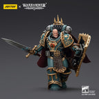 Imagen del producto Warhammer The Horus Heresy figura de acción Sons of Horus Little Horus Aximand Captain of the 5th Company 20 cm