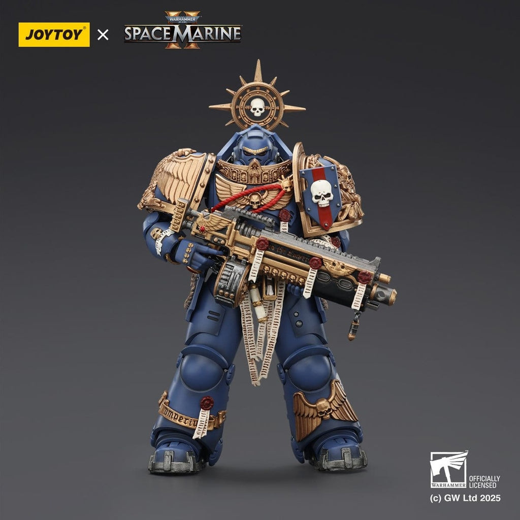 Imagen del producto Figura de acción Warhammer 40,000 Ultramarines Heavy Relic Primus Armor 13 cm
