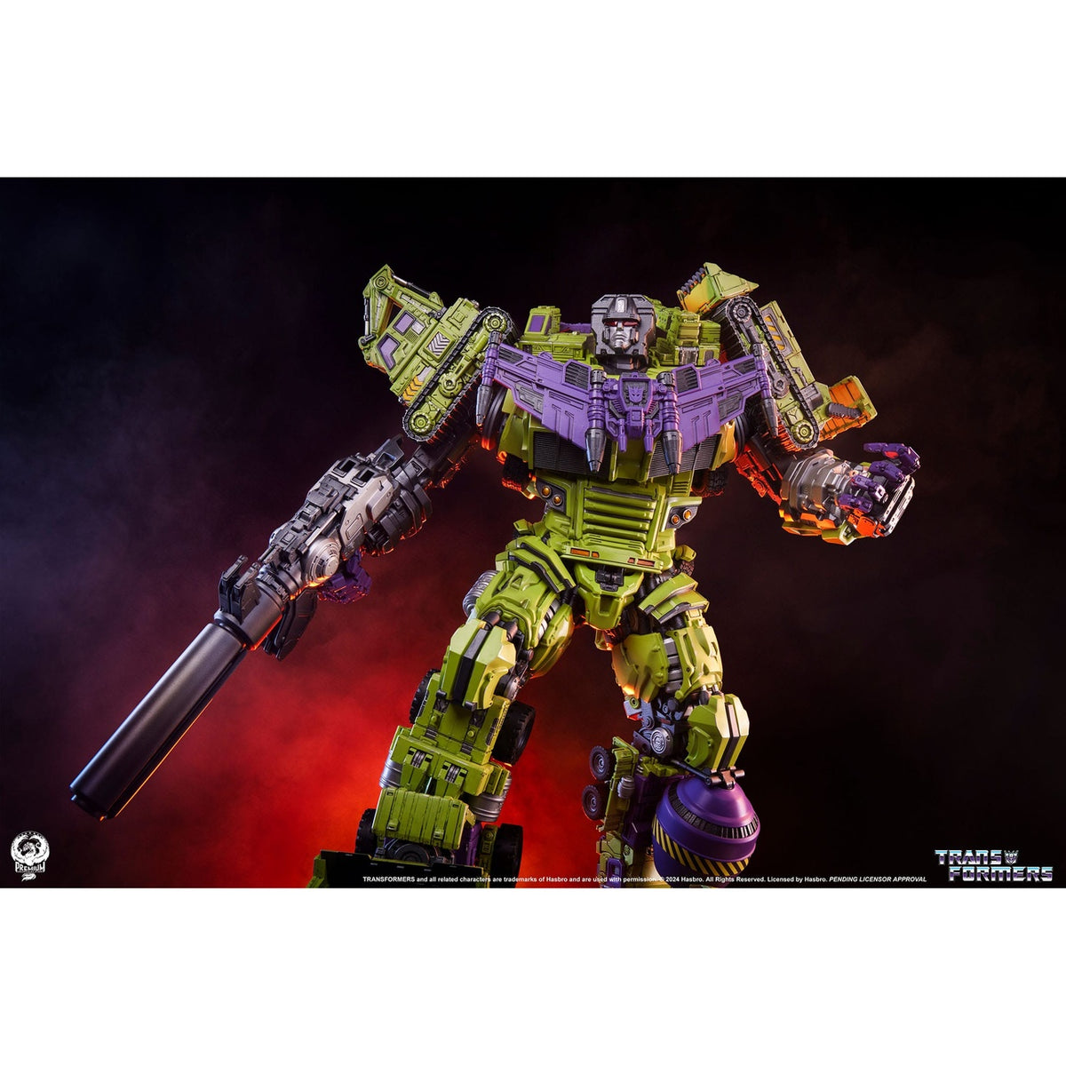 Product image Transformers Museum Scale Statue Devastator 114 cm
