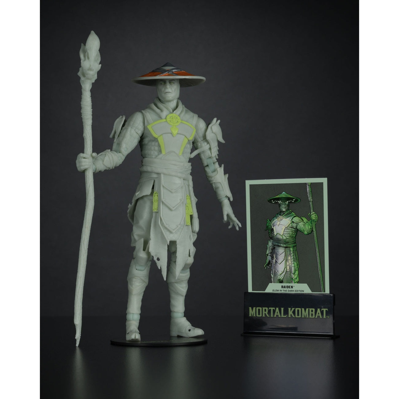 Imagen del producto Figura de acción Mortal Kombat Glow in the Dark Edition Raiden (Gold Label) 18 cm