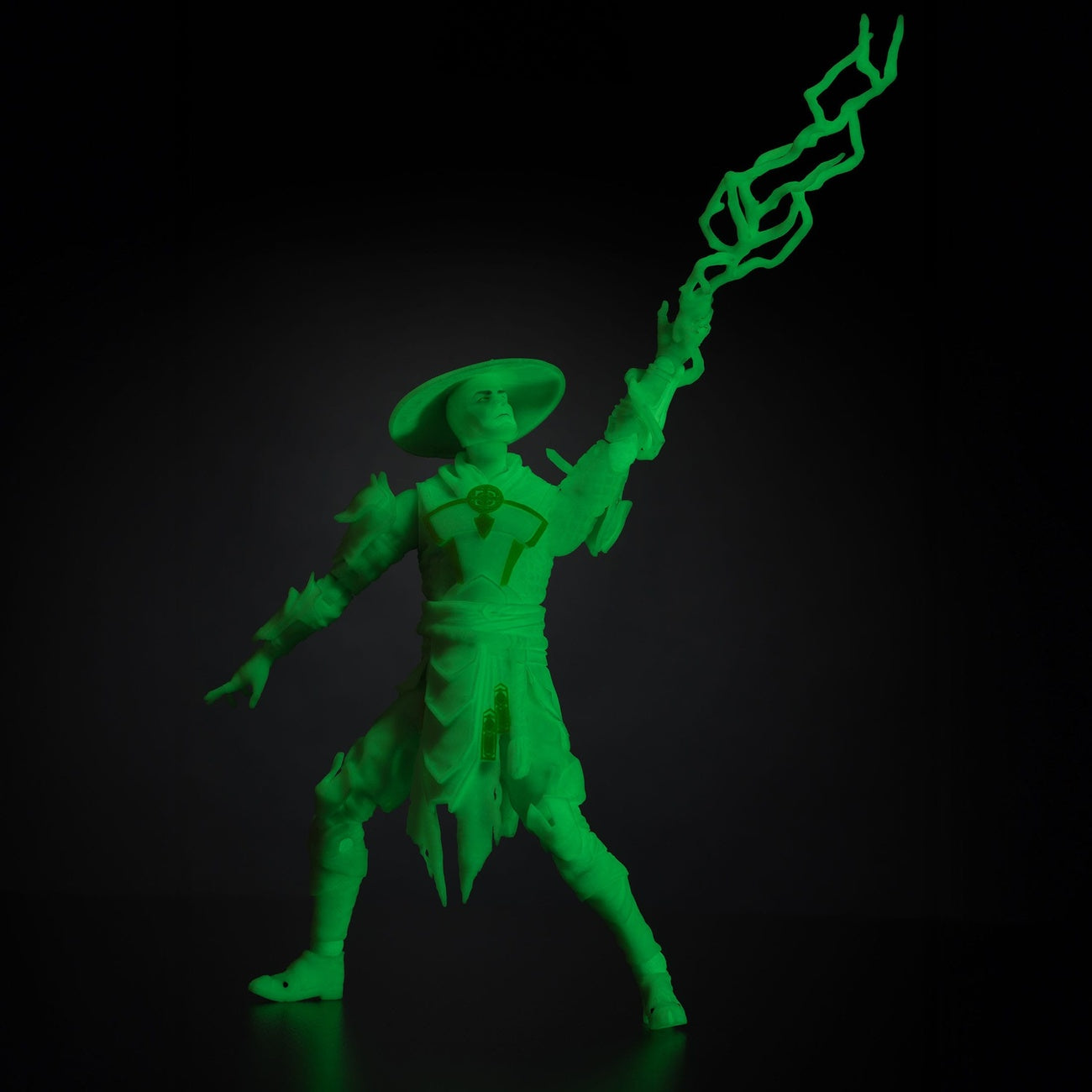Imagen del producto Figura de acción Mortal Kombat Glow in the Dark Edition Raiden (Gold Label) 18 cm
