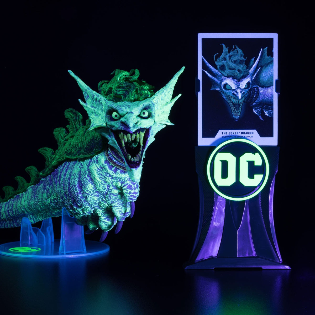 Imagen del producto Dark Nights: Metal DC Multiverse figura de acción The Joker Dragon Glow in the Dark Edition (Gold Label) 25 cm