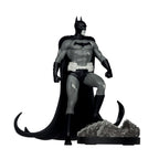 Imagen del producto DC Direct Estatua 1/10 Batman by Bjorn Barends (Black & White) 18 cm