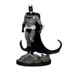 Imagen del producto DC Direct Estatua 1/10 Batman by Bjorn Barends (Black & White) 18 cm