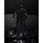 Imagen del producto DC Direct Estatua 1/10 Batman by Bjorn Barends (Black & White) 18 cm