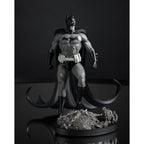 Imagen del producto DC Direct Estatua 1/10 Batman by Bjorn Barends (Black & White) 18 cm