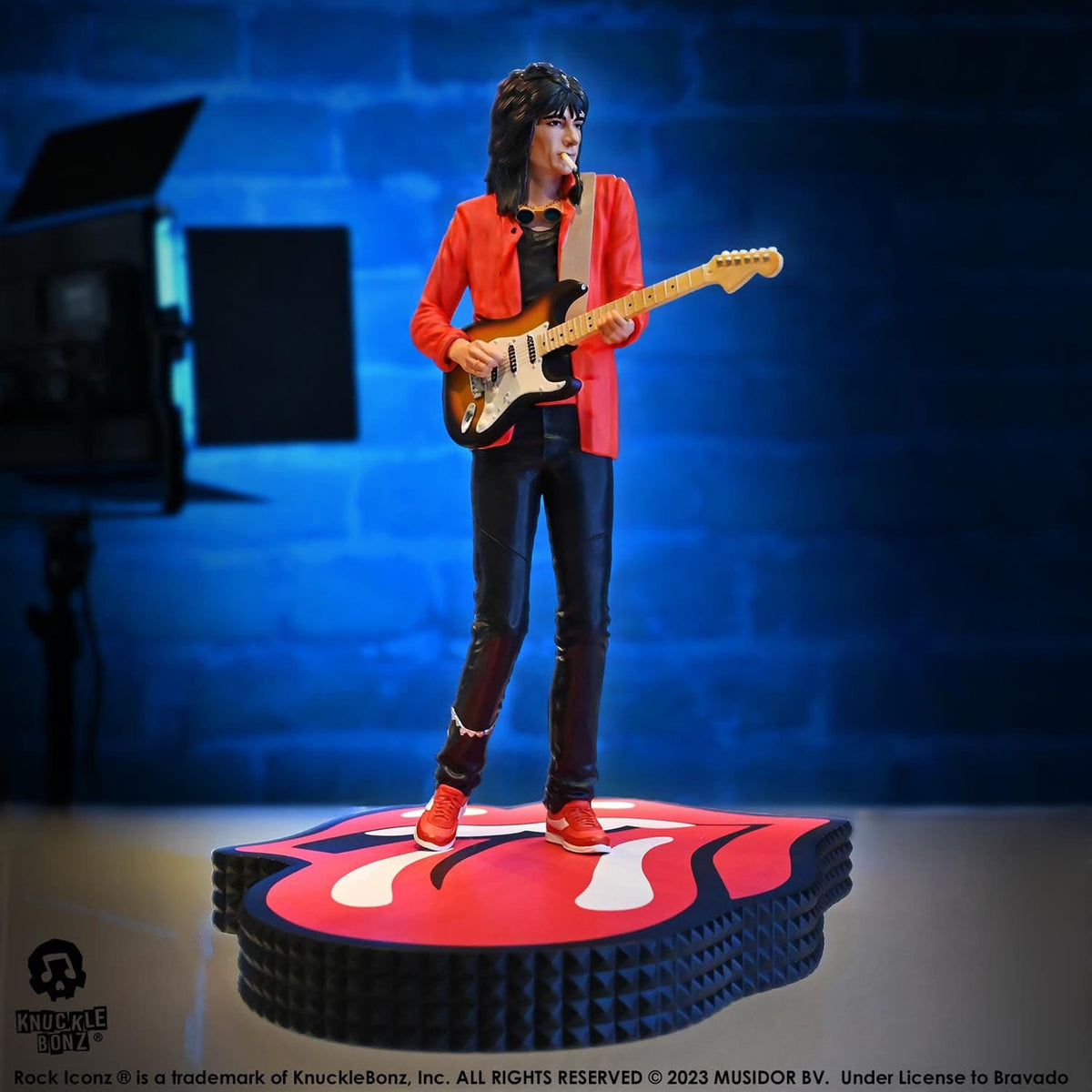 Imagen del producto The Rolling Stones Rock Iconz Estatua Ronnie Wood (Tattoo You Tour 1981) 22 cm