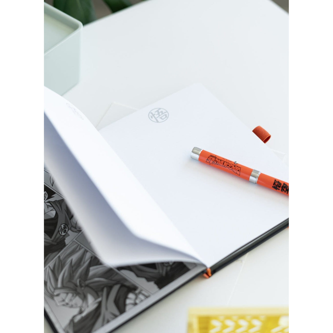 Imagen del producto Dragon Ball Cuaderno A5 Premium con bolígrafo proyector Super Goku