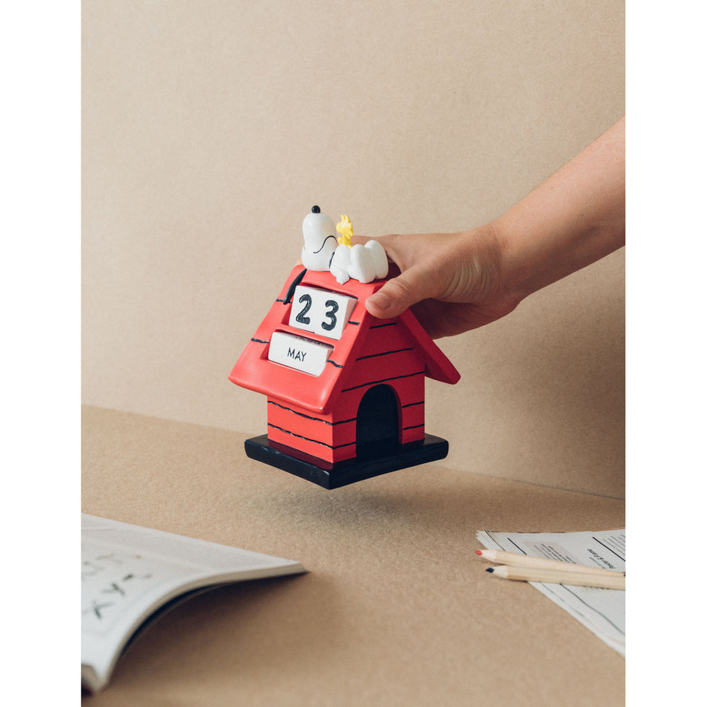 Imagen del producto Peanuts Calendario perpetuo 3D Snoopy caseta