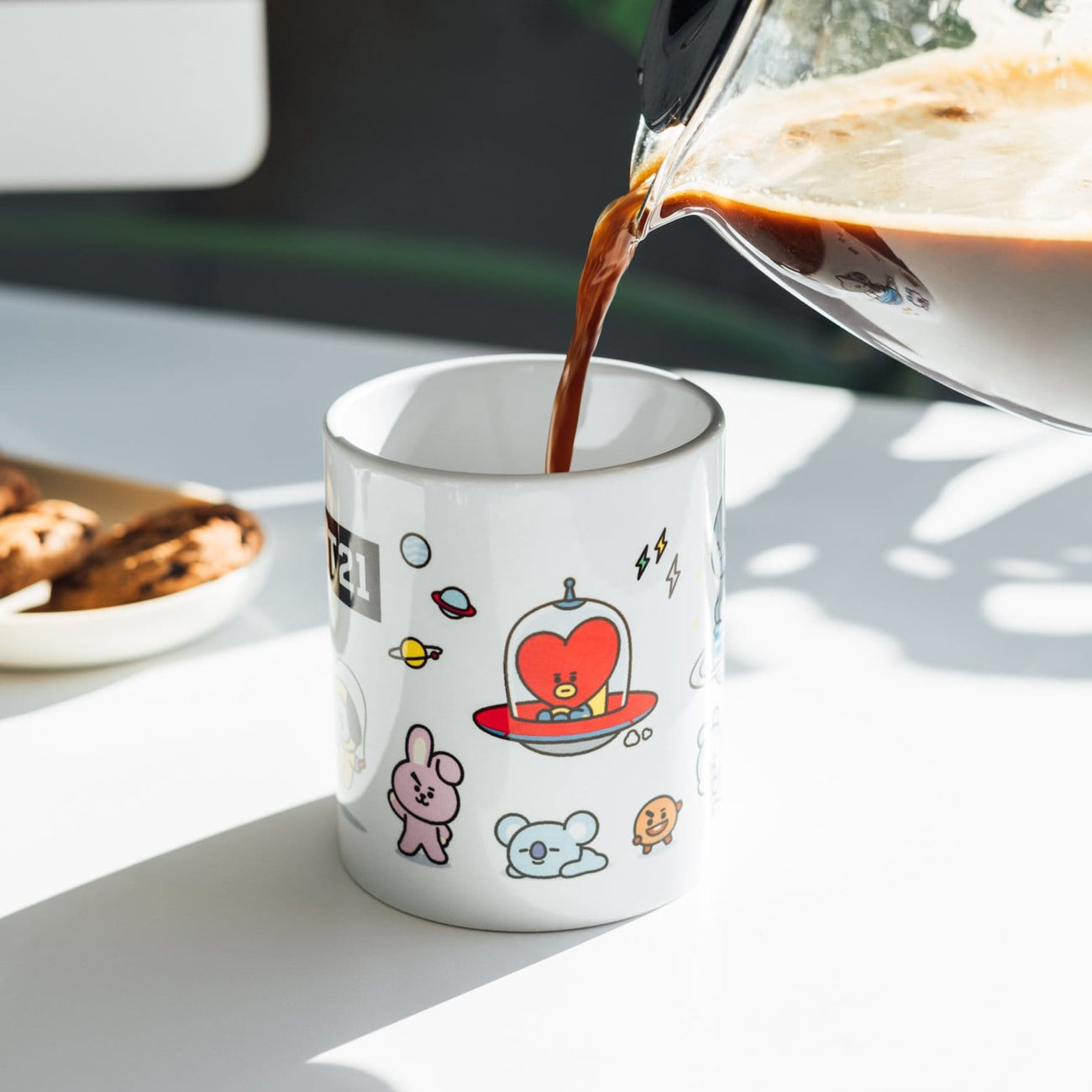 Imagen del producto BT21 Taza Universtar 350 ml