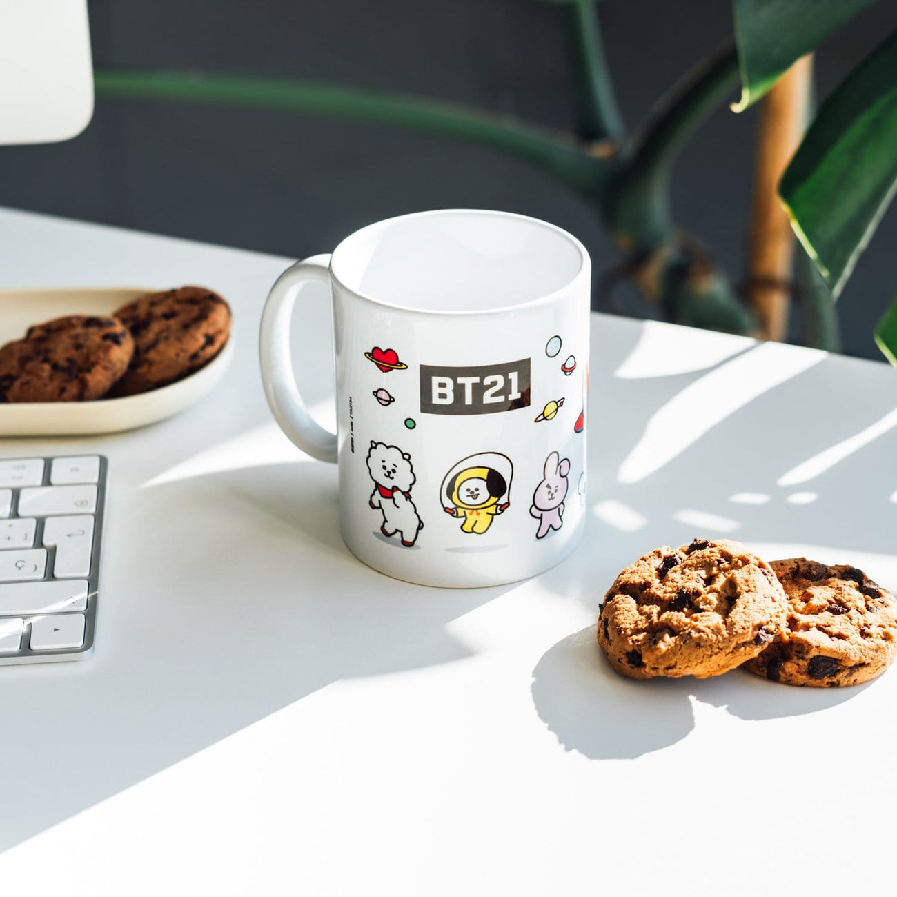 Imagen del producto BT21 Taza Universtar 350 ml