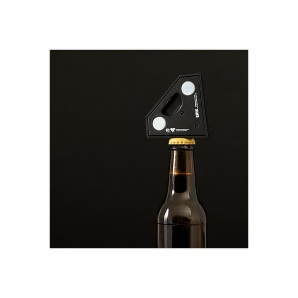 Imagen del producto DC Comics Imán con abrebotellas Superman 9 cm
