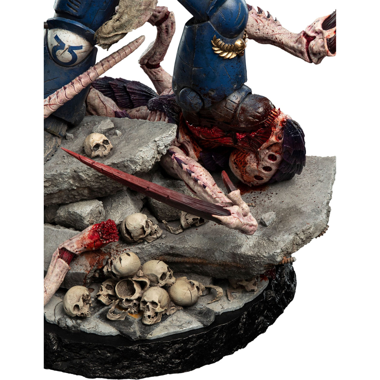 Imagen del producto Warhammer 40,000: Space Marine 2 Estatua 1/6 Lieutenant Titus Battleline Edition 63 cm