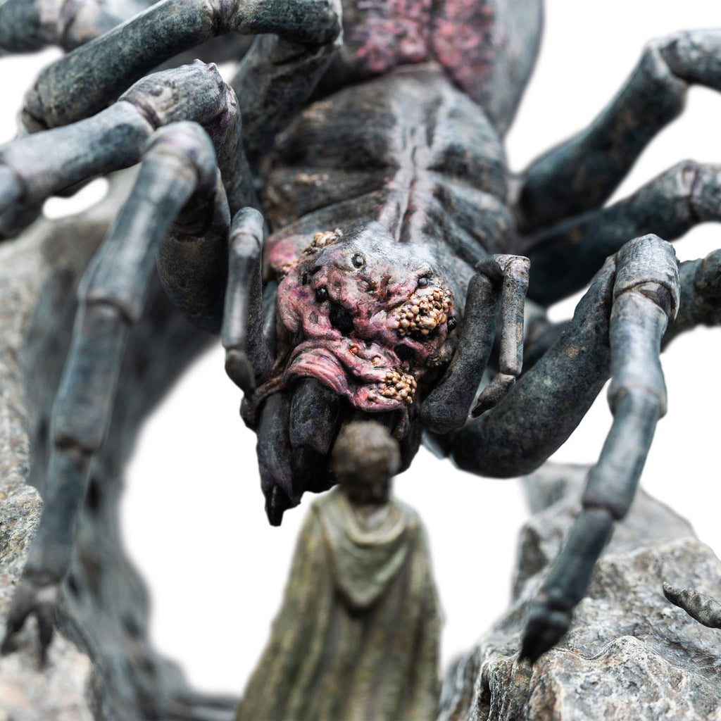 Imagen del producto El Señor de los Anillos mini estatua Ella-Laraña 11 cm