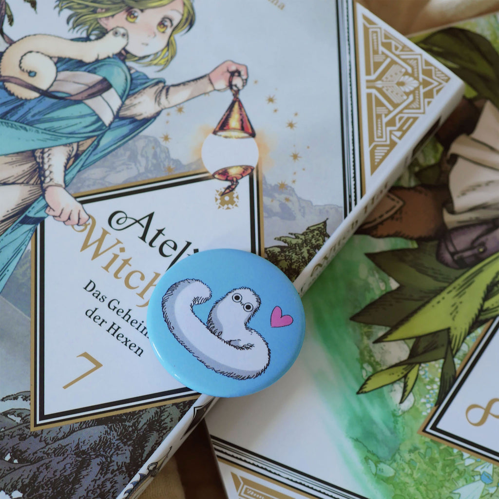 Imagen del producto Chapa Gusano Pincel para fans de Atelier of Witch Hat