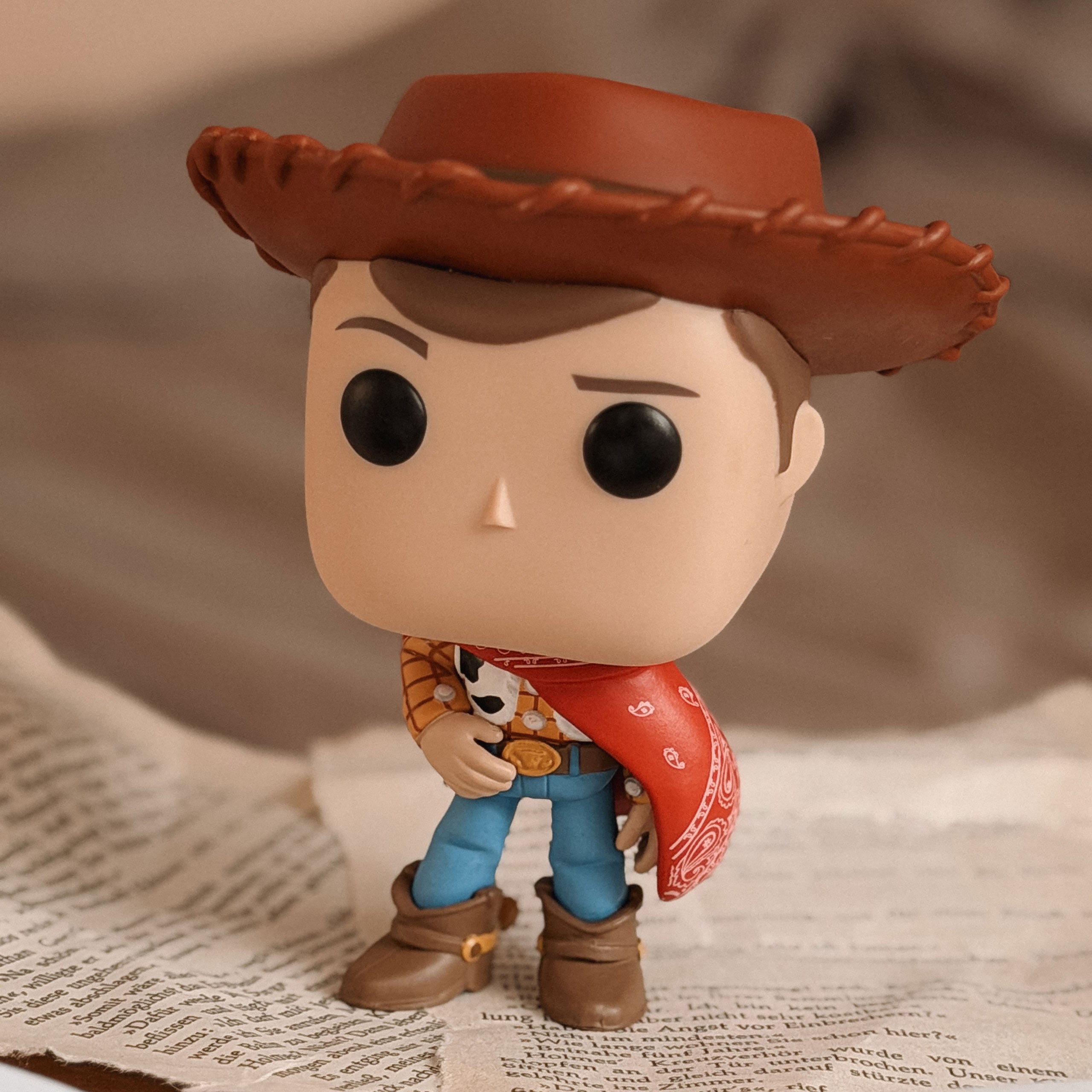 Imagen del producto Toy Story 5 POP! Disney figura de vinilo Woody 9 cm