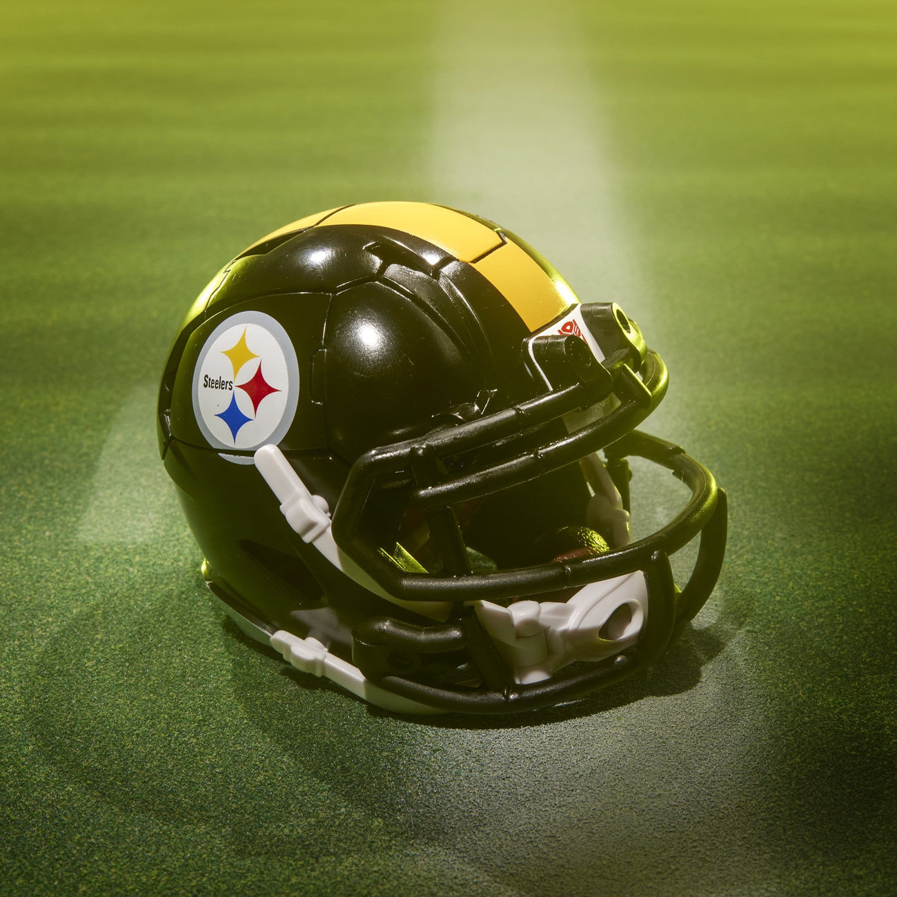 Imagen del producto Transformers x NFL Figura de acción Pittsburgh Steelers
