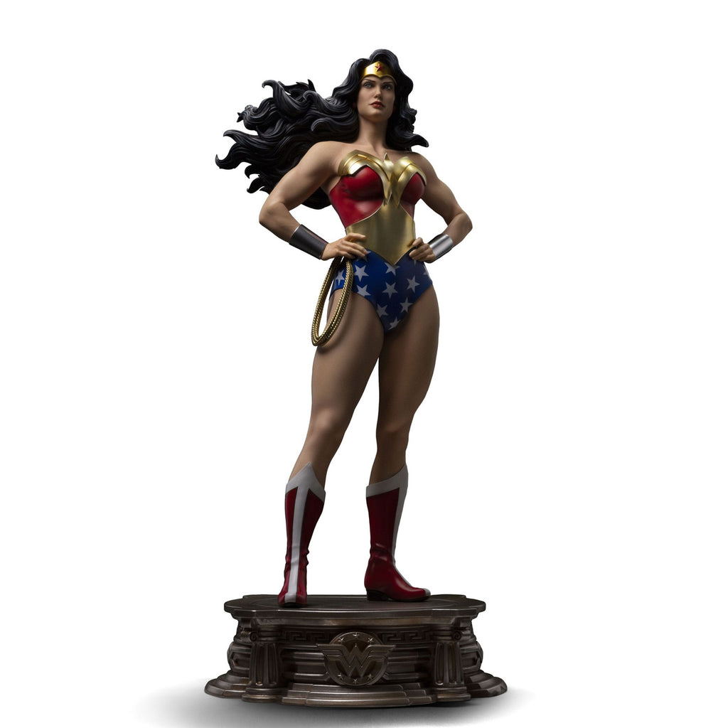 Imagen del producto DC Comics Legacy Replica Estatua 1/4 Wonder Woman 56 cm