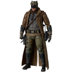 Imagen del producto DC Comics Figura de acción MAFEX Knightmare Batman de Snyder