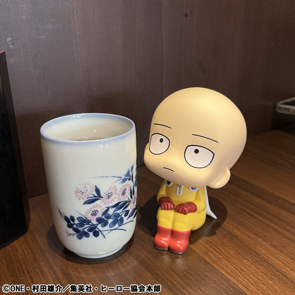 Imagen del producto One Punch Man figura PVC Look Up Saitama 11 cm