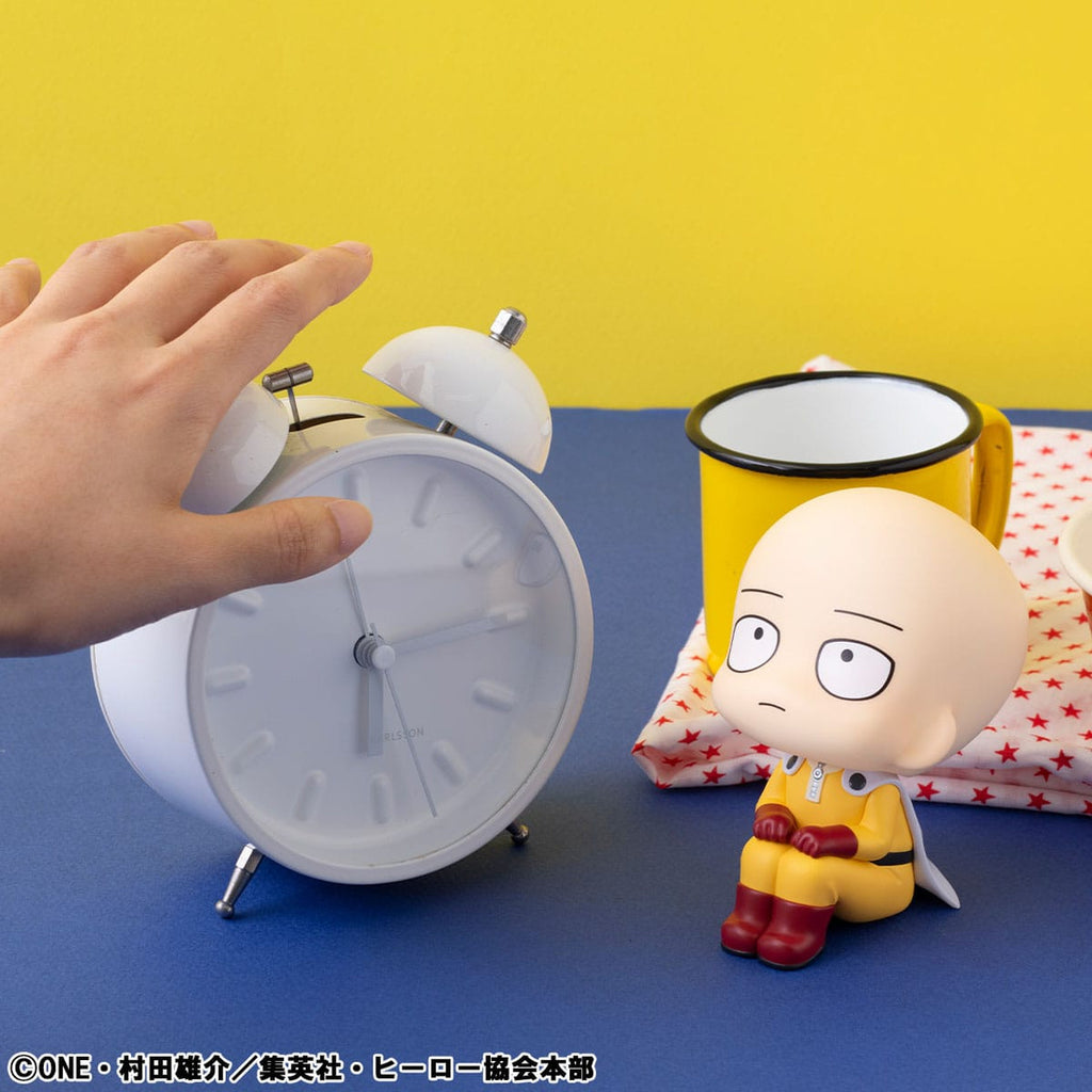 Imagen del producto One Punch Man figura PVC Look Up Saitama 11 cm
