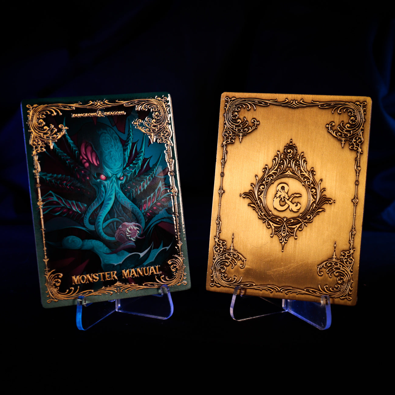 Imagen del producto Dungeons & Dragons – Lingote de metal Monster Manual Alternate Cover Edición Limitada