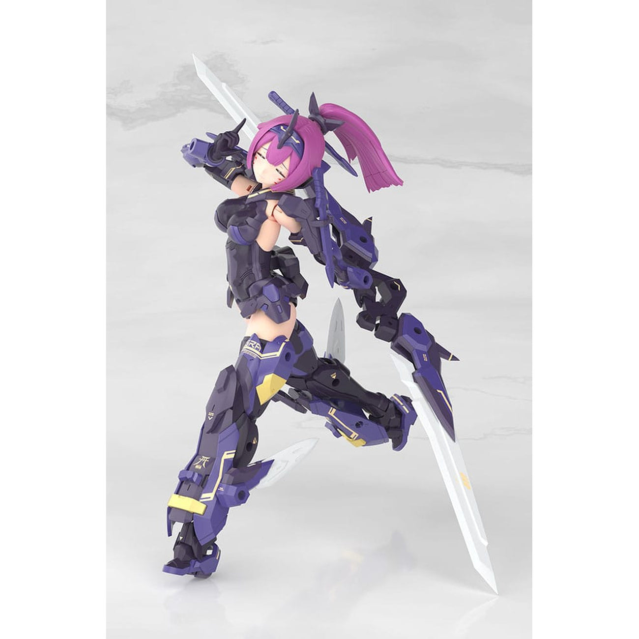Imagen del producto Megami Device maqueta de plástico 1/1 Asra Archer Kizuna