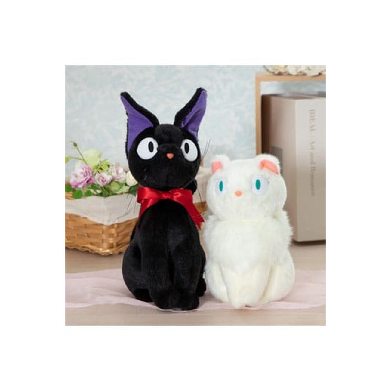 Imagen del producto Nicky, la aprendiz de bruja Peluche Jiji Sentado M 32 cm