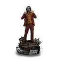 Imagen del producto DC Comics Estatua Art Scale Deluxe 1/10 Joker (Arthur Fleck)