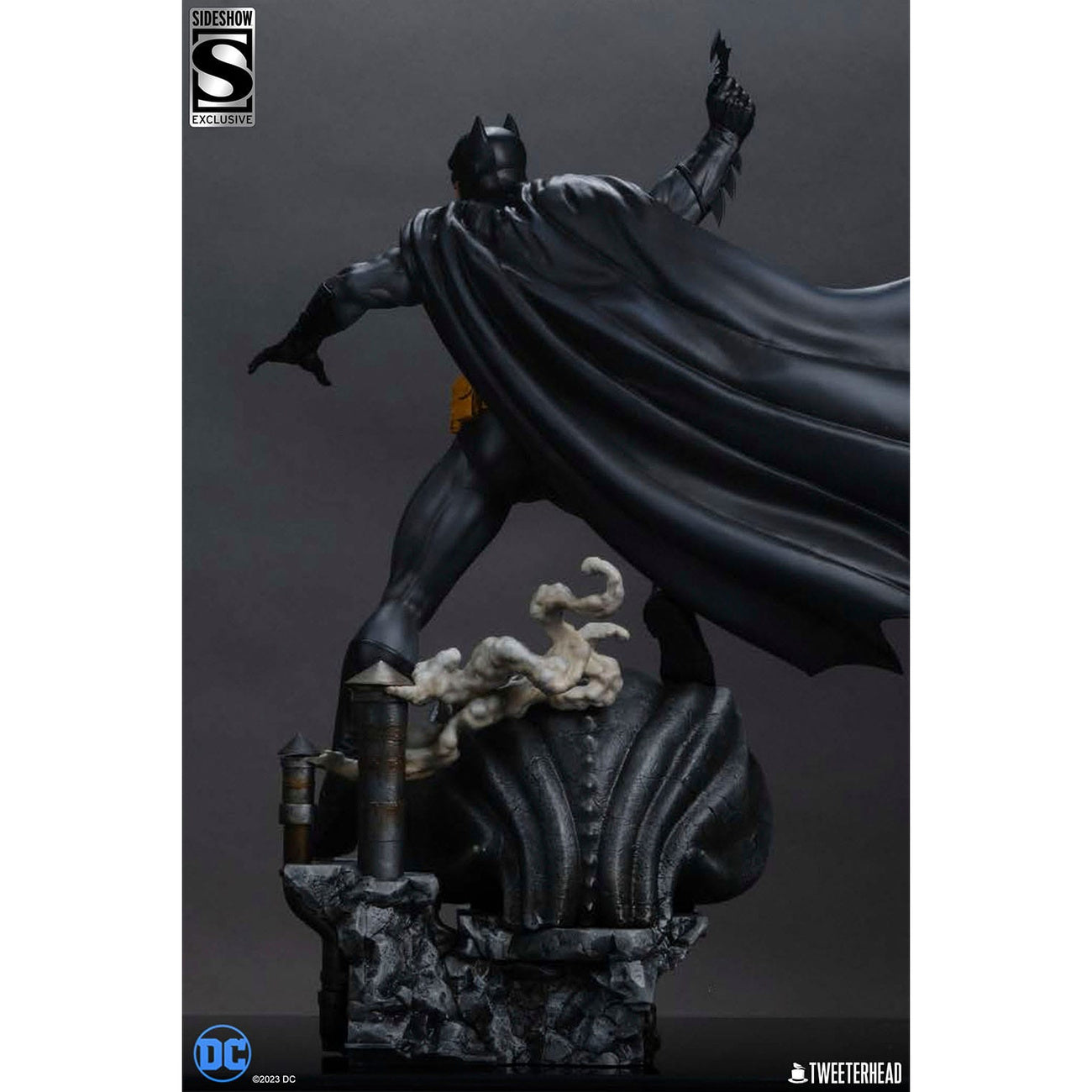 Imagen del producto DC Comics Maquette 1/4 Batman (Edición Black and Gray) 66 cm