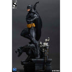 Imagen del producto DC Comics Maquette 1/4 Batman (Edición Black and Gray) 66 cm