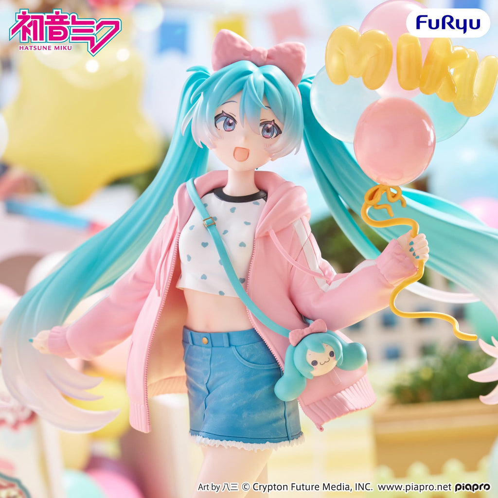 Imagen del producto Hatsune Miku - Figura Muchute Theme Park Date Version