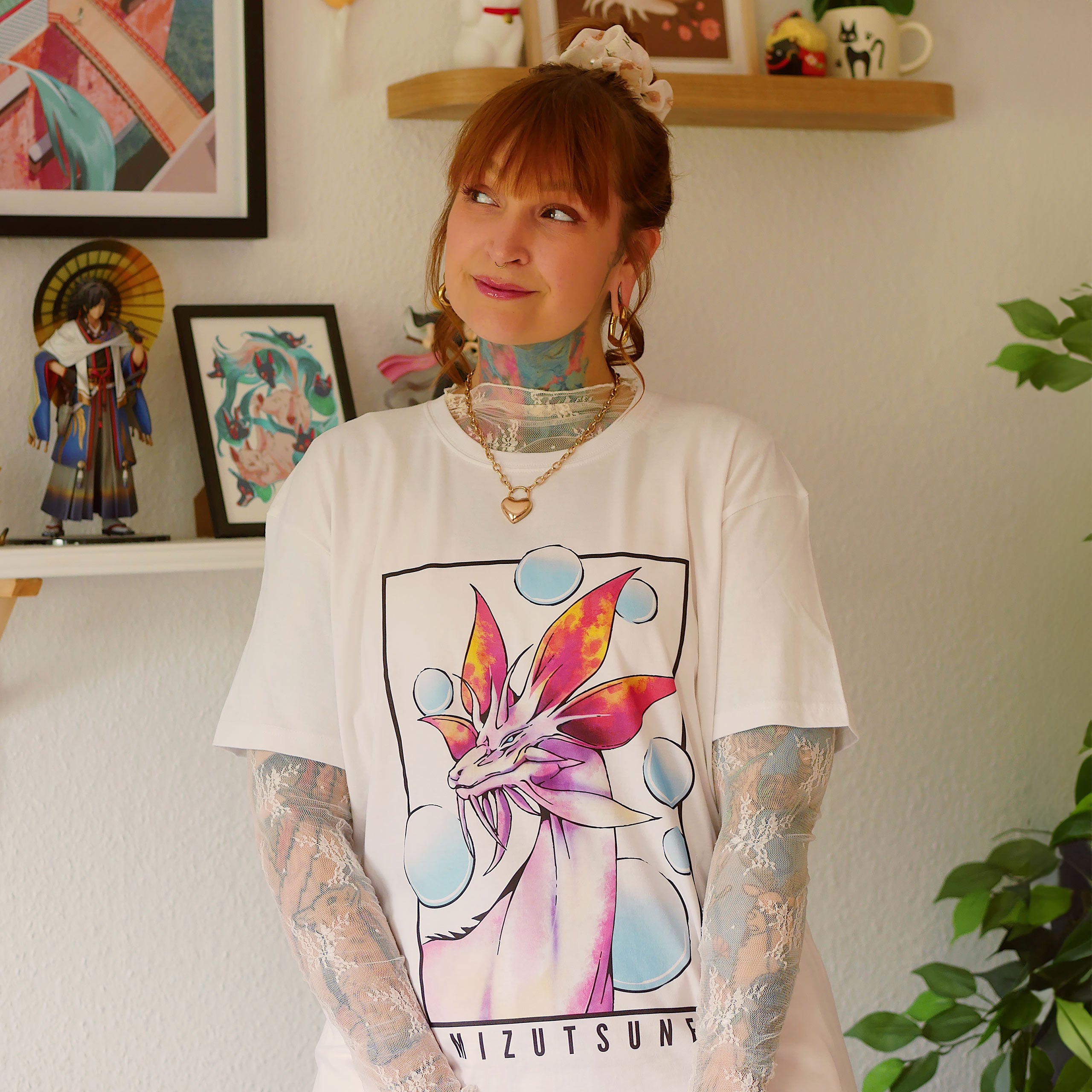 Imagen del producto Camiseta Mizutsune blanca edición limitada para fans de Monster Hunter