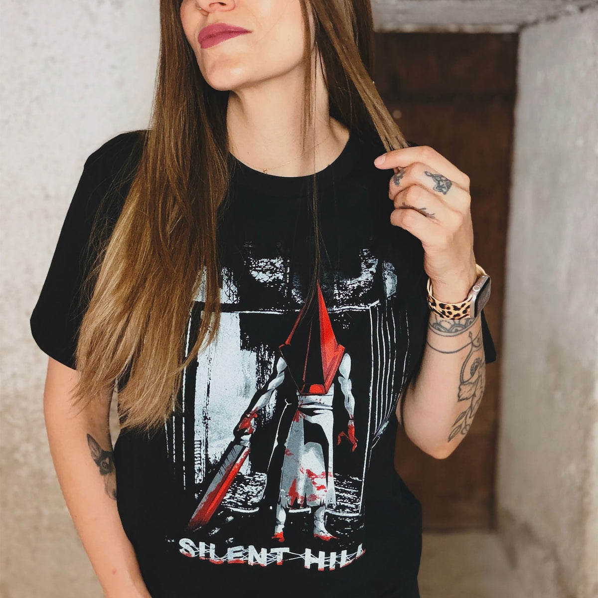 Imagen del producto Camiseta negra de Pyramid Head para fans de Silent Hill