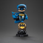Imagen del producto Figura de PVC Mini Co. Batman on Bat-Signal (Variante azul)