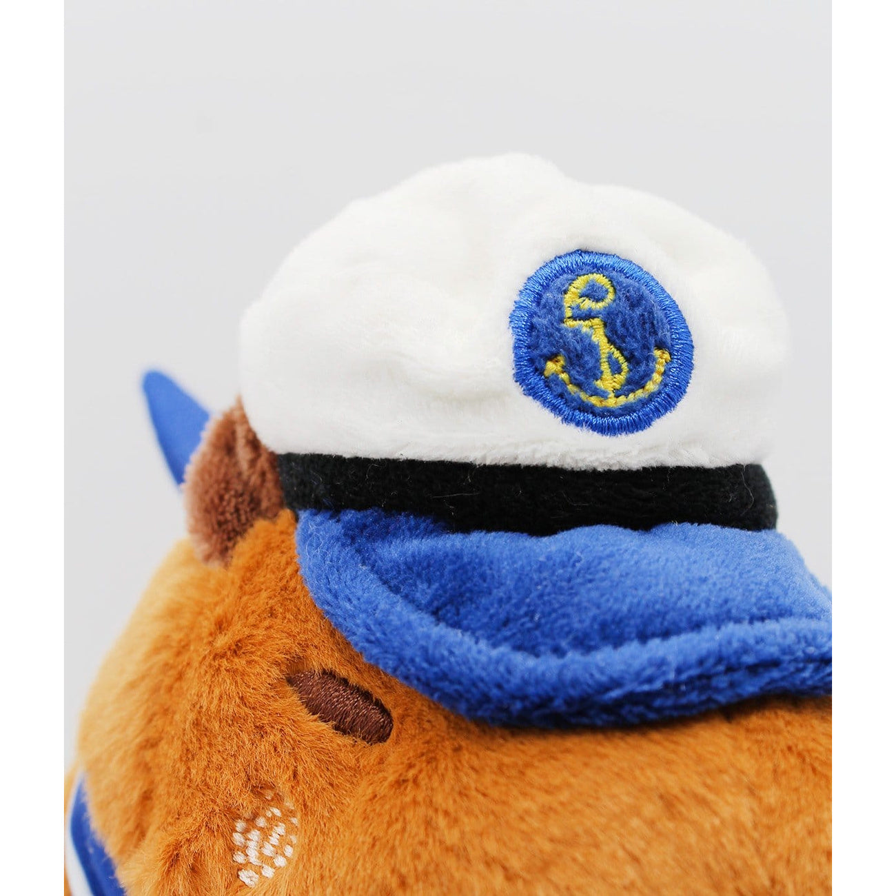 Imagen del producto Figura de peluche Capy Captain Capybara 23 cm
