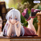 Imagen del producto Wandering Witch - Figura Noodle Stopper de Elaina versión tumbada