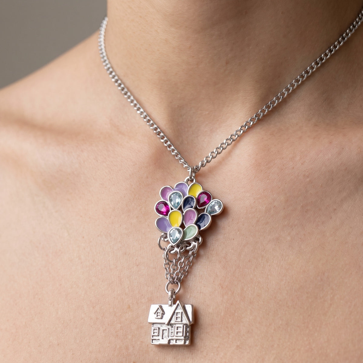 Imagen del producto Disney Pixar - Collar Up en caja de regalo