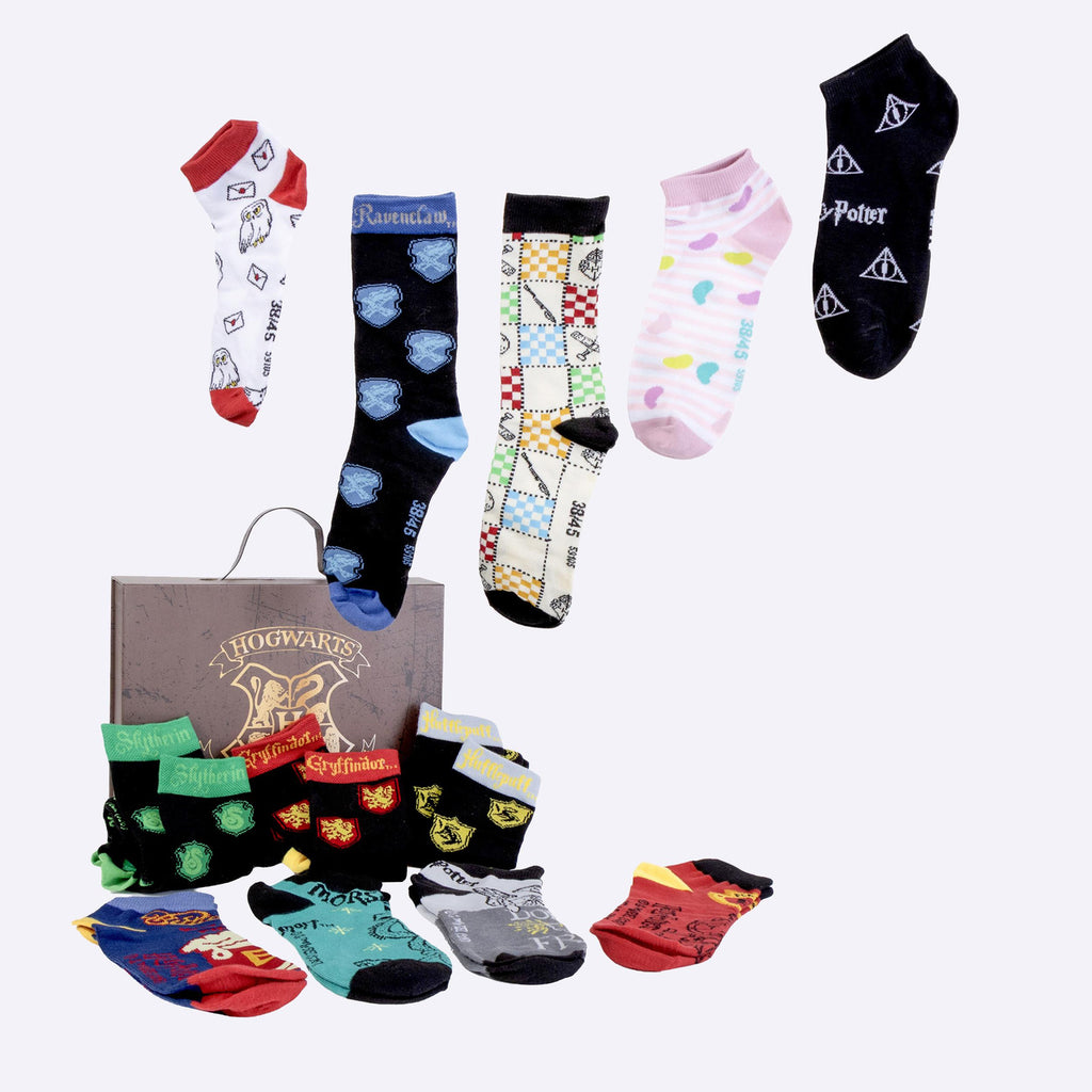 Product image Harry Potter - 12-Piece Sock Set in Gift Suitcase