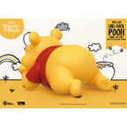Imagen del producto Winnie the Pooh Hucha pequeña de vinilo Winnie tumbado 17 cm