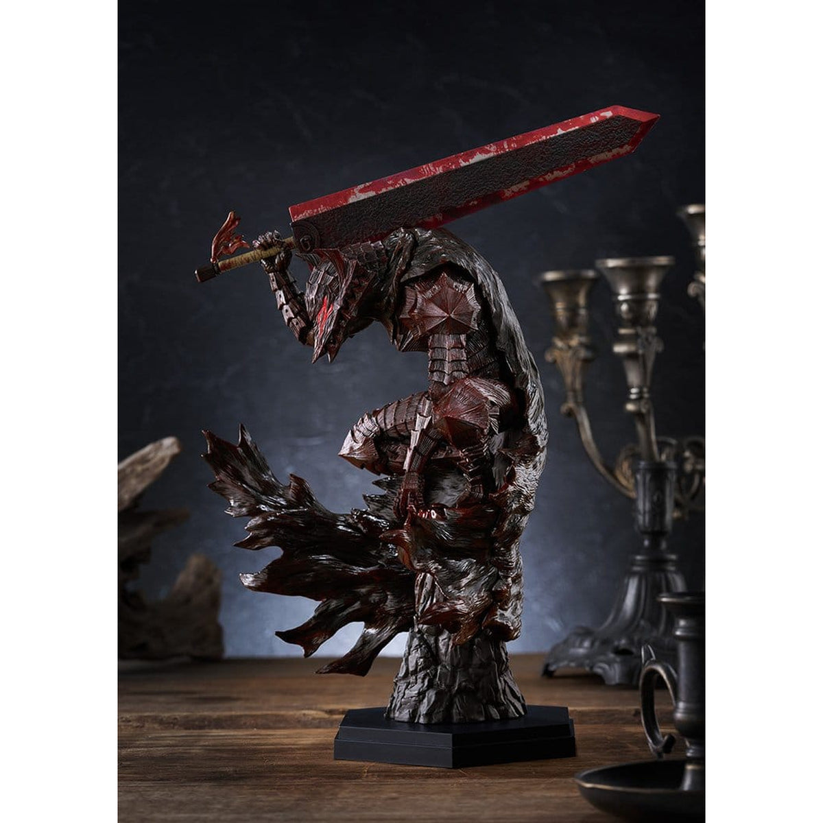 Imagen del producto Berserk - Figura Pop Up Parade de Guts (armadura del Berserker) versión pintura sangrienta